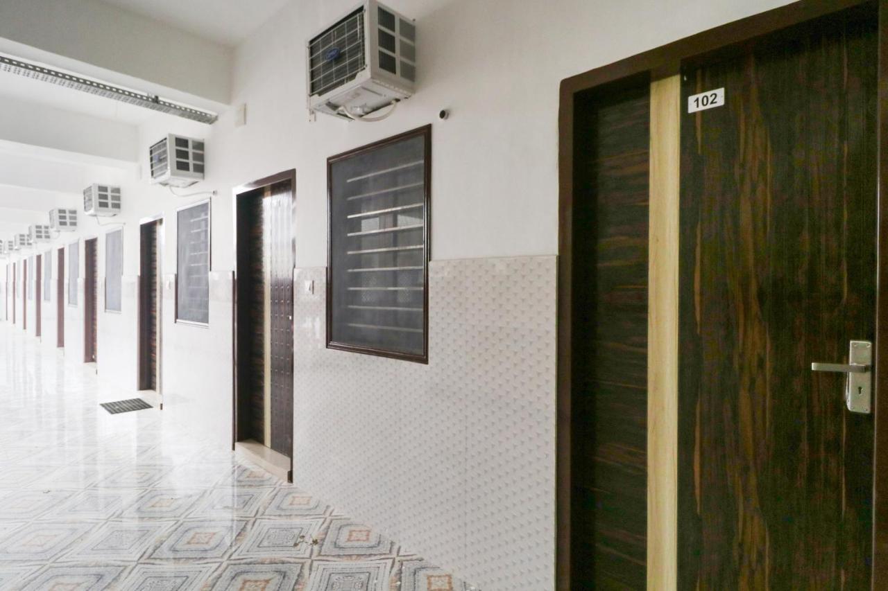 Oyo 49095 Hotel K Fort Abadpura Екстериор снимка